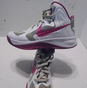 Nike Hyperfuse breast cancer ribbon size 6.5